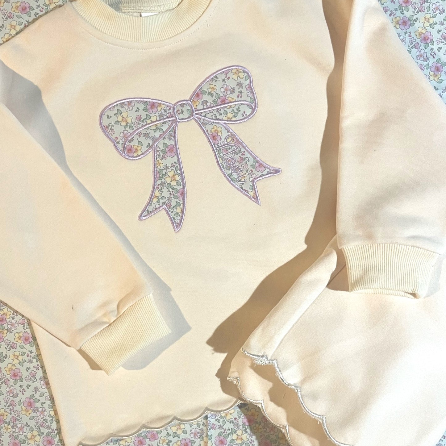 Embroidered Scallop Set (Ivory)